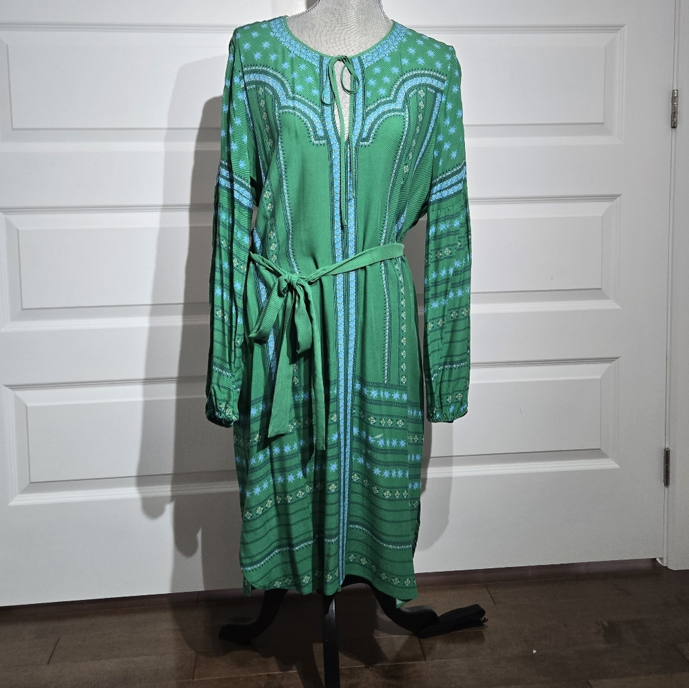 BCBG Paris Teal Patterned Long Sleeve Dress